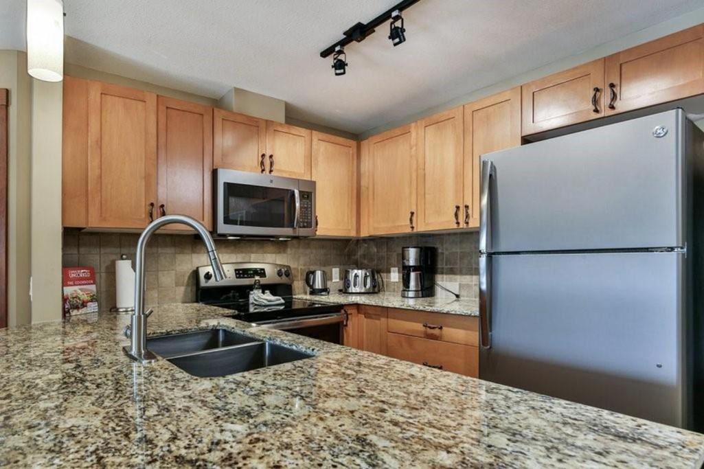 B&B Falcon Crest Lodge 1Br 1Pullout Canmore Zewnętrze zdjęcie