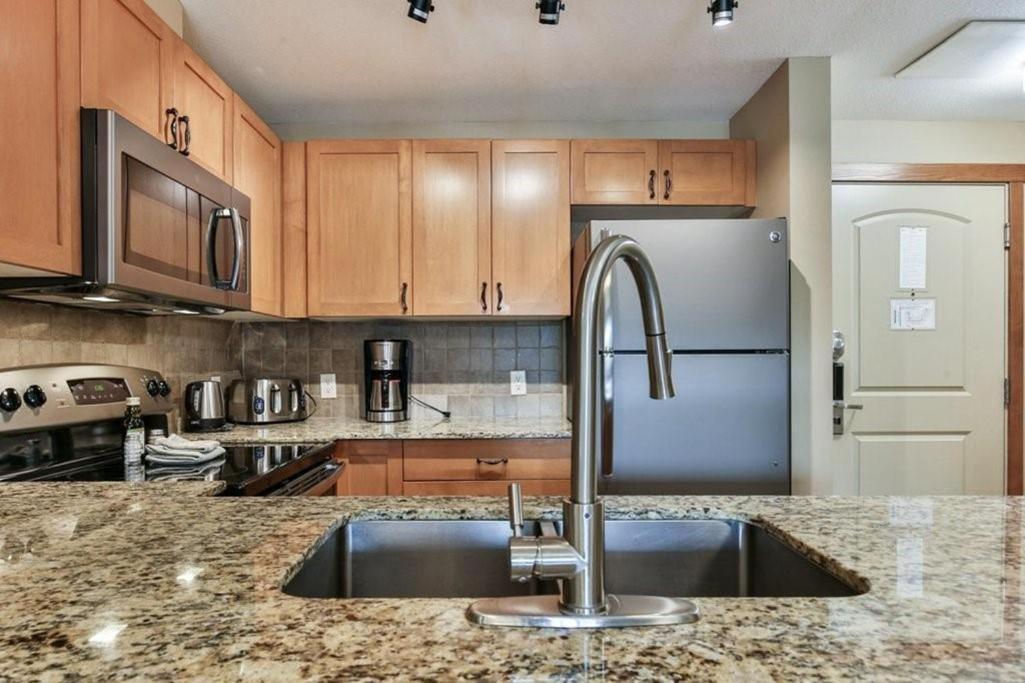 B&B Falcon Crest Lodge 1Br 1Pullout Canmore Zewnętrze zdjęcie
