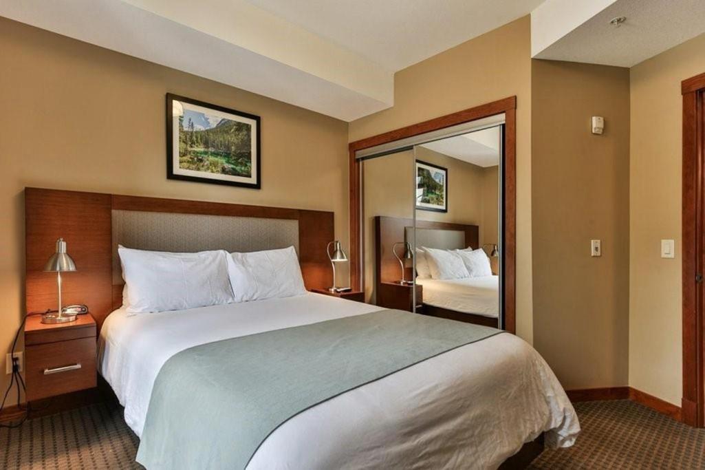 B&B Falcon Crest Lodge 1Br 1Pullout Canmore Zewnętrze zdjęcie