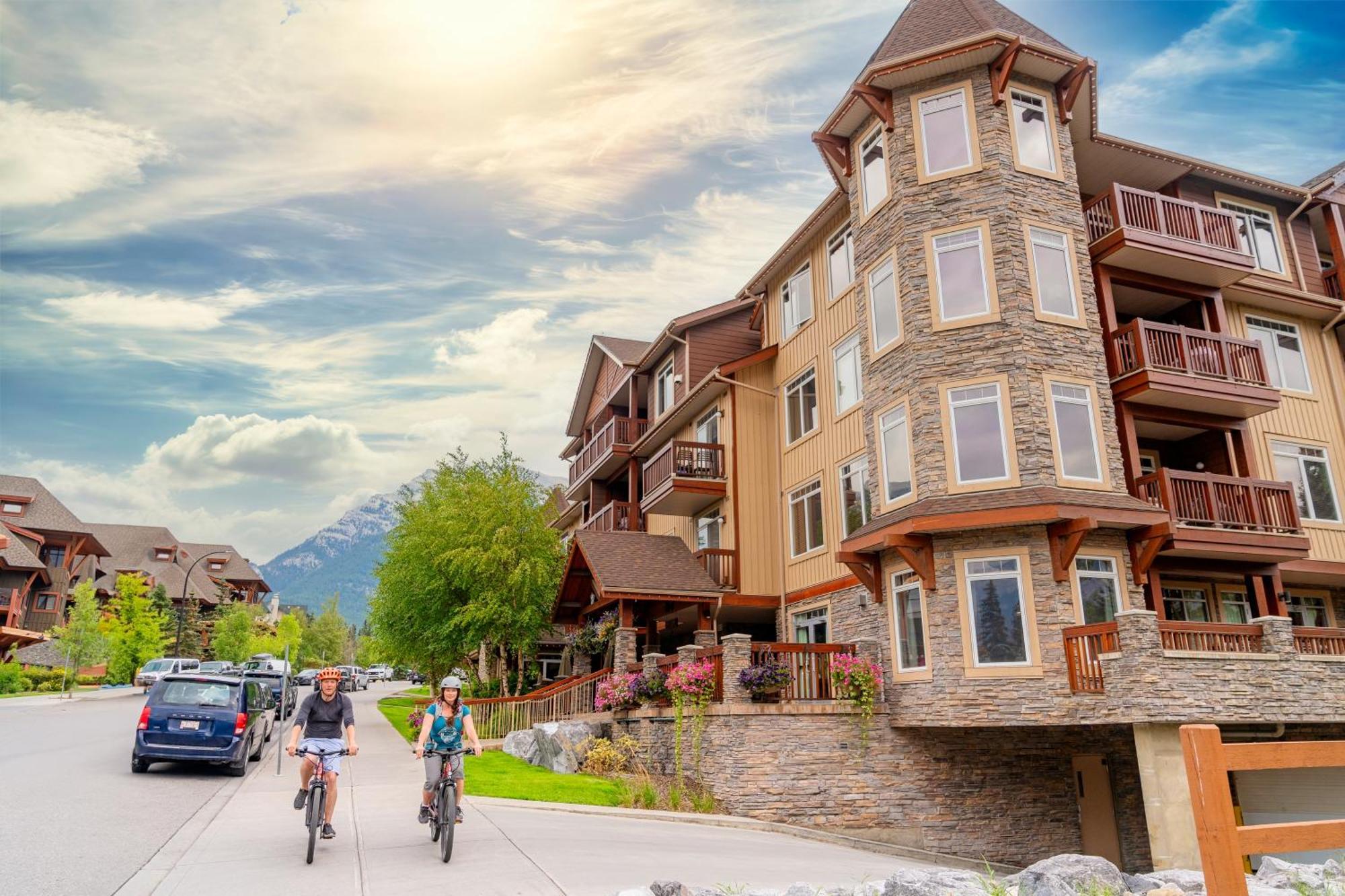 B&B Falcon Crest Lodge 1Br 1Pullout Canmore Zewnętrze zdjęcie